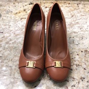 Ralph Lauren size 9 heels. Camel colored and comfy